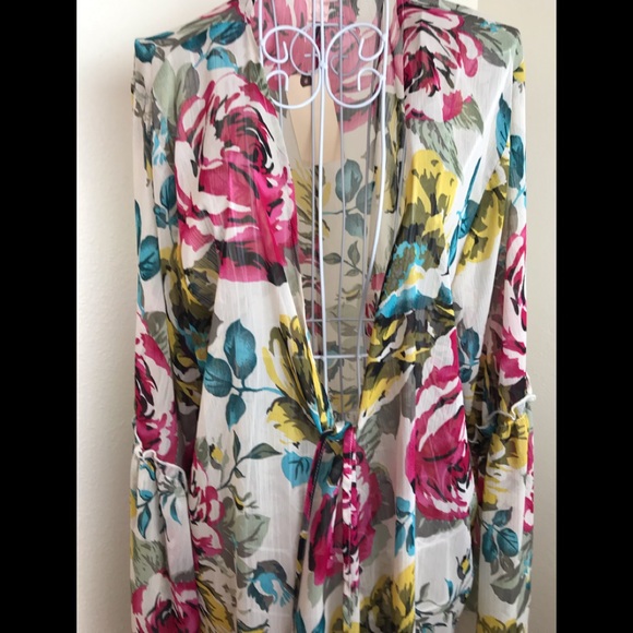 Band of Gypsies Sweaters - Band of Gypsies Floral Kimono Duster Size Large